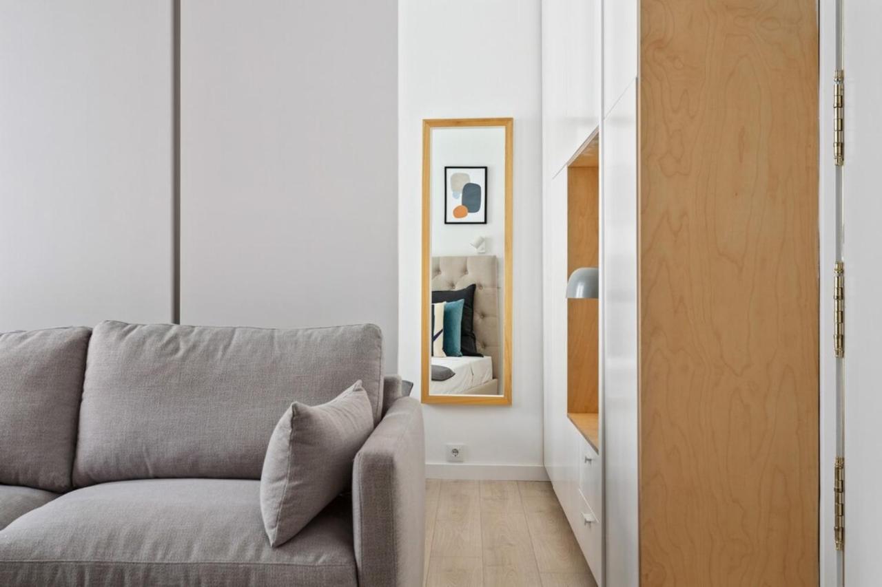 Modern 1 Bedroom Apartment Near Lavapies Madrid Exterior foto